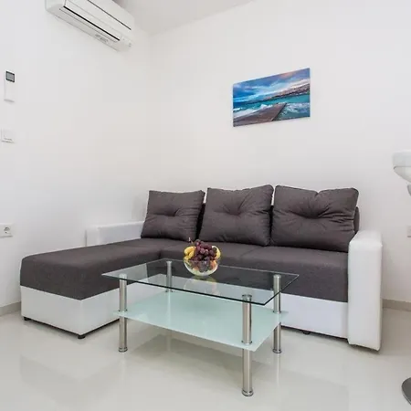 Für 2 Personen 1 Kind Ca 35 M In Baška, Kvarner Bucht Krk Apartment