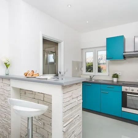 Apartment Nettes In Mit Eigenem Balkon Baska (Krk)
